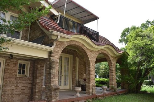 6700 Avalon Ave, Dallas TX  75214-3703 exterior