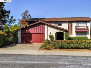 3235 Round Hill Dr, Hayward, CA 94542-2121