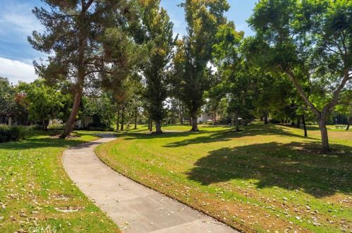 9 Cherry, Irvine CA  92612-2313 exterior