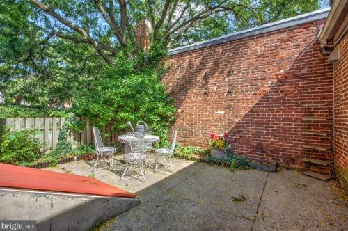 417 Mary St, Lancaster PA  17603-3330 exterior