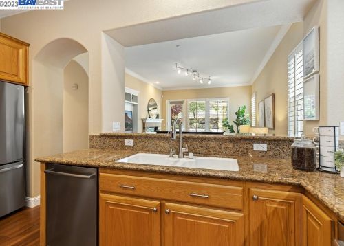 10864 Inspiration Cir, Pleasanton CA  94568-5562 exterior