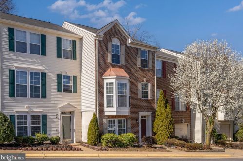 1260 Corbett Pl, Woodbridge, VA 22191-1045