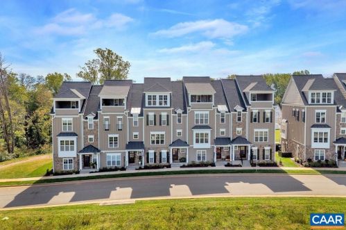 5471 Golf Dr, Crozet, VA 22932-1528