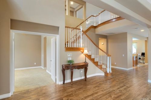 2485 Old Windmill Ct, Riverside, CA 92503-8801