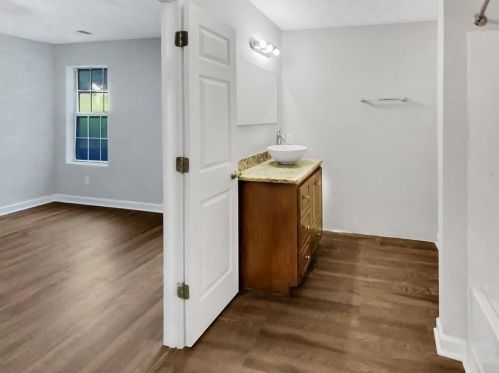 6762 Hiddenlake Dr, Rex GA 30273-2109 exterior