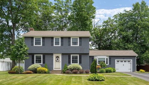 11 Hastings Ln, Nashua, NH 03064-1568