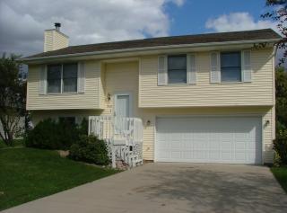 1408 Maple St, Normal IL  61761-1422 exterior