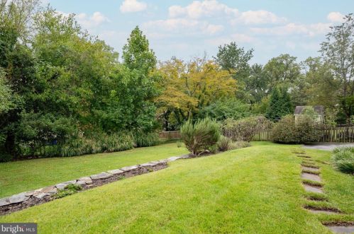 9605 Sutherland Rd, Silver Spring MD 20901-2314 exterior