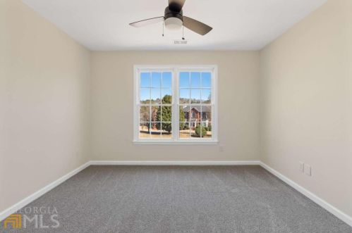 4860 Highland Lake Dr, Atlanta GA  30349-3913 exterior