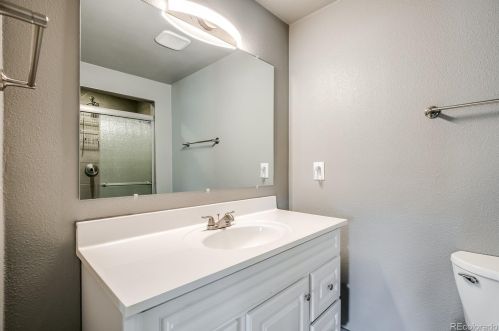 24622 Whitaker Dr, Aurora CO 80016-5892 exterior