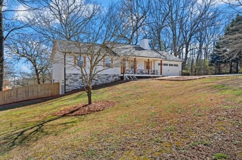 31 Saddle Trl, Jefferson GA  30549-4490 exterior