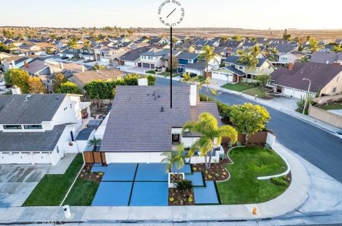 5892 Bellfield Ln, Huntington Beach CA  92648-1041 exterior