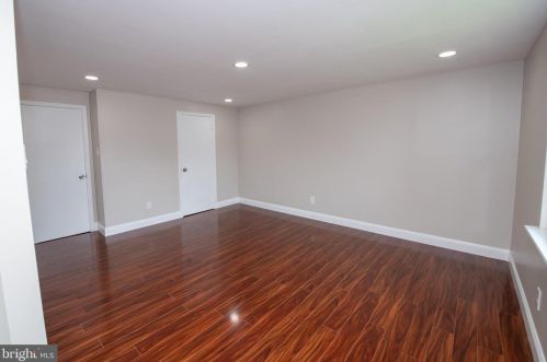 1865 Greymont St, Philadelphia PA  19116-3829 exterior