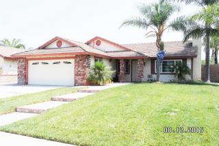 10543 Elm Ave, Bloomington, CA 92316-2627