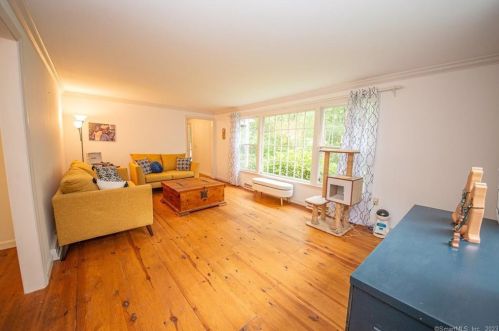 6 Shady Dell Ln, Somers CT  06071-2136 exterior