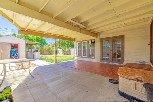 2126 Standard Ave, Santa Ana CA 92707-3035 exterior