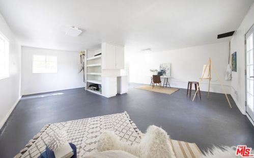 2832 Mayfield Ave, Glendale CA 91214-3816 exterior