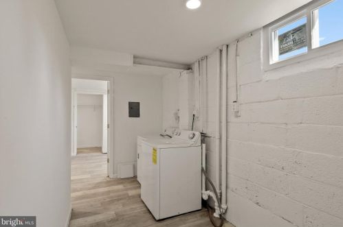 1515 Oakview Dr, Silver Spring MD 20903-2243 exterior