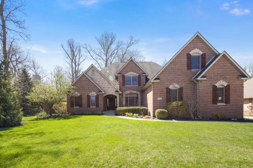 1075 Mary Ellen Dr, Crown Point, IN 46307-9812
