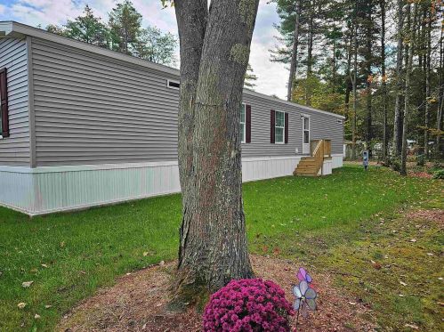 90 Colonial Vlg, Somersworth, NH 03878-1550