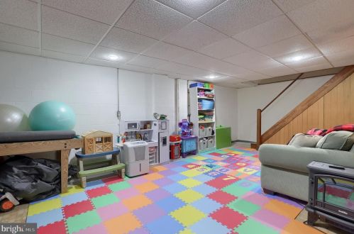 1650 Stony Battery Rd, Lancaster PA  17601-1287 exterior