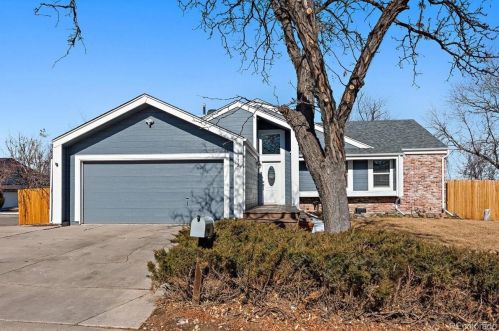 19325 Greenwood Pl, Denver CO  80013-3743 exterior