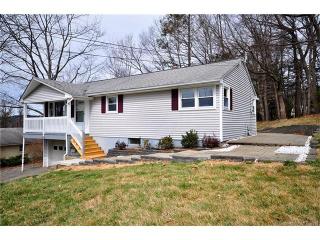 11 Cedar Rd, Winsted, CT 06098-1804
