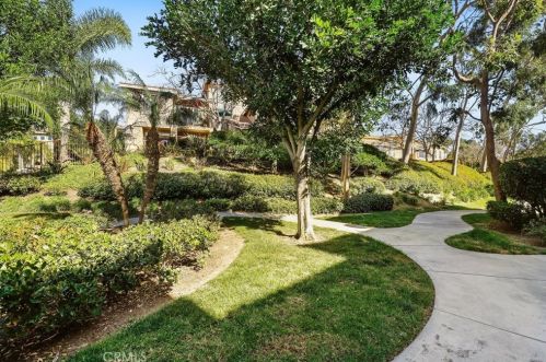 1126 Positano Ave, Anaheim CA  92808-1533 exterior