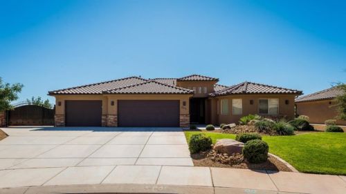 225 Talon Ct, Kayenta, UT 84738-6688