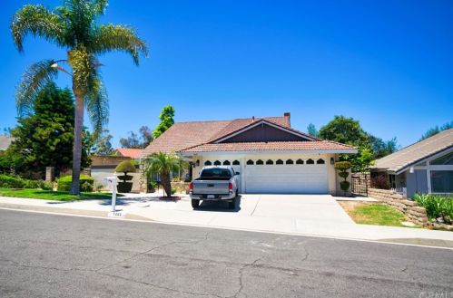 1441 Honeyhill Dr, Walnut, CA 91789-3745