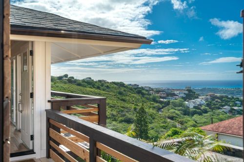 1709 Iwi Way, Honolulu, HI 96816-3826