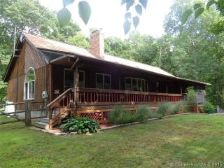 24 Goose Ln, Coventry CT  06238-1215 exterior