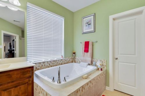 6639 Deleon St, Irving TX  75039-3437 exterior