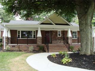 3401 Dogwood Dr, Greensboro, NC 27403-1006