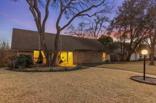 3332 Camelot Dr, Dallas, TX 75229-5905