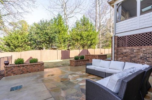 2212 Meadowvale Dr, Atlanta GA  30345-3543 exterior