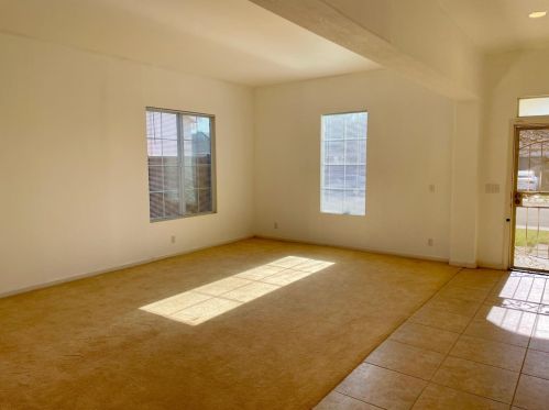1037 Cypress Run Dr, Stockton, CA 95209-4544