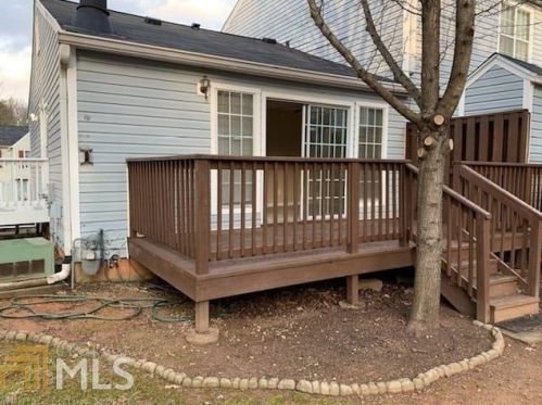 3425 Bayshore Dr, Atlanta GA 30340-4240 exterior