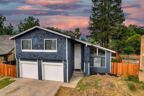 6720 Old Oak Ct, Citrus Heights, CA 95610-4616