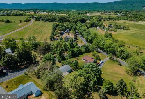 481 Cranes Gap Rd, Carlisle PA  17013-9602 exterior