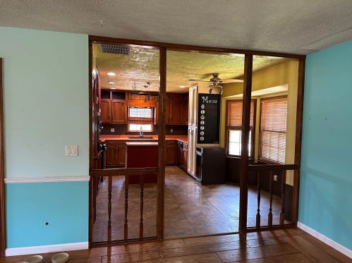 64 Shady Ln, Newnan, GA 30263-4418