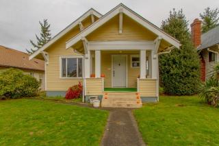 517 49th St, Tacoma, WA 98408-6529