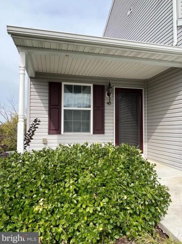 40 Skyview Cir, Hanover, PA 17331-7547