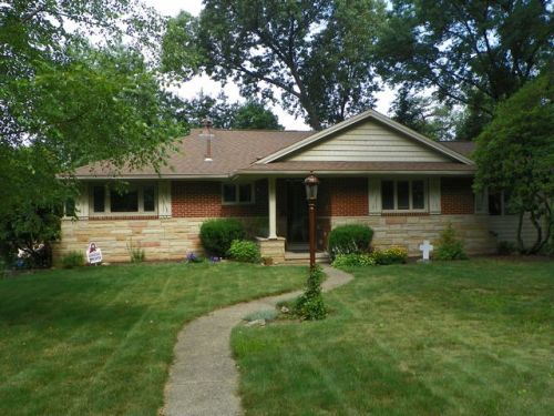 1829 Windsor Rd, Massillon, OH 44646-4179