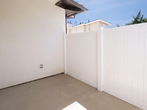 3924 242nd St, Torrance CA  90505-6405 exterior