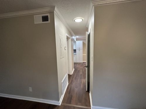1317 Kingsgate Dr, Stone Mountain, GA 30083-1214