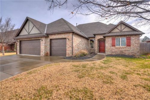 4704 151st Ter, Edmond, OK 73013-1780