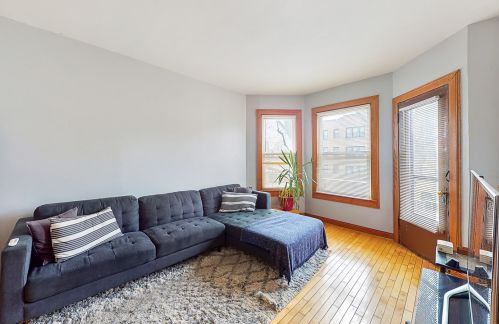 6023 Paulina St, Chicago, IL 60660-2307