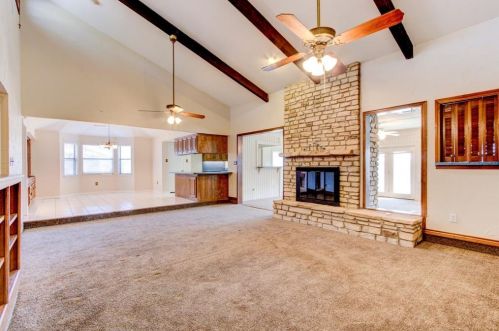 3911 Crescent Dr, Granbury TX  76049-5383 exterior