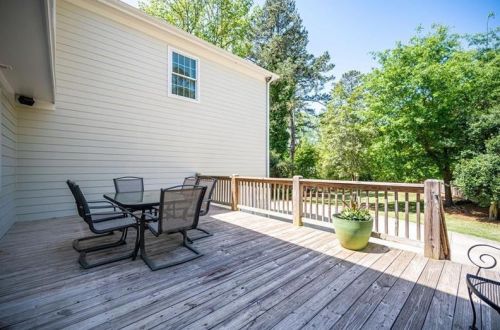 4437 Carmain Dr, Atlanta GA  30342-3503 exterior